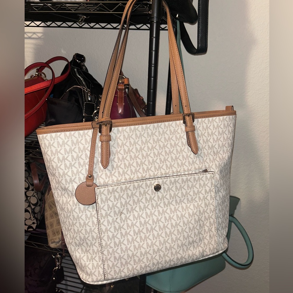 Michael Kors Tote